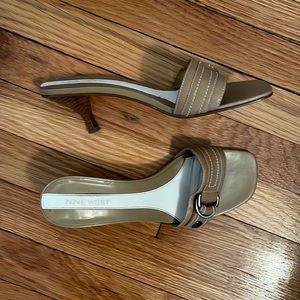 Nine West slide sandal low heel tan with buckle women’s size 9